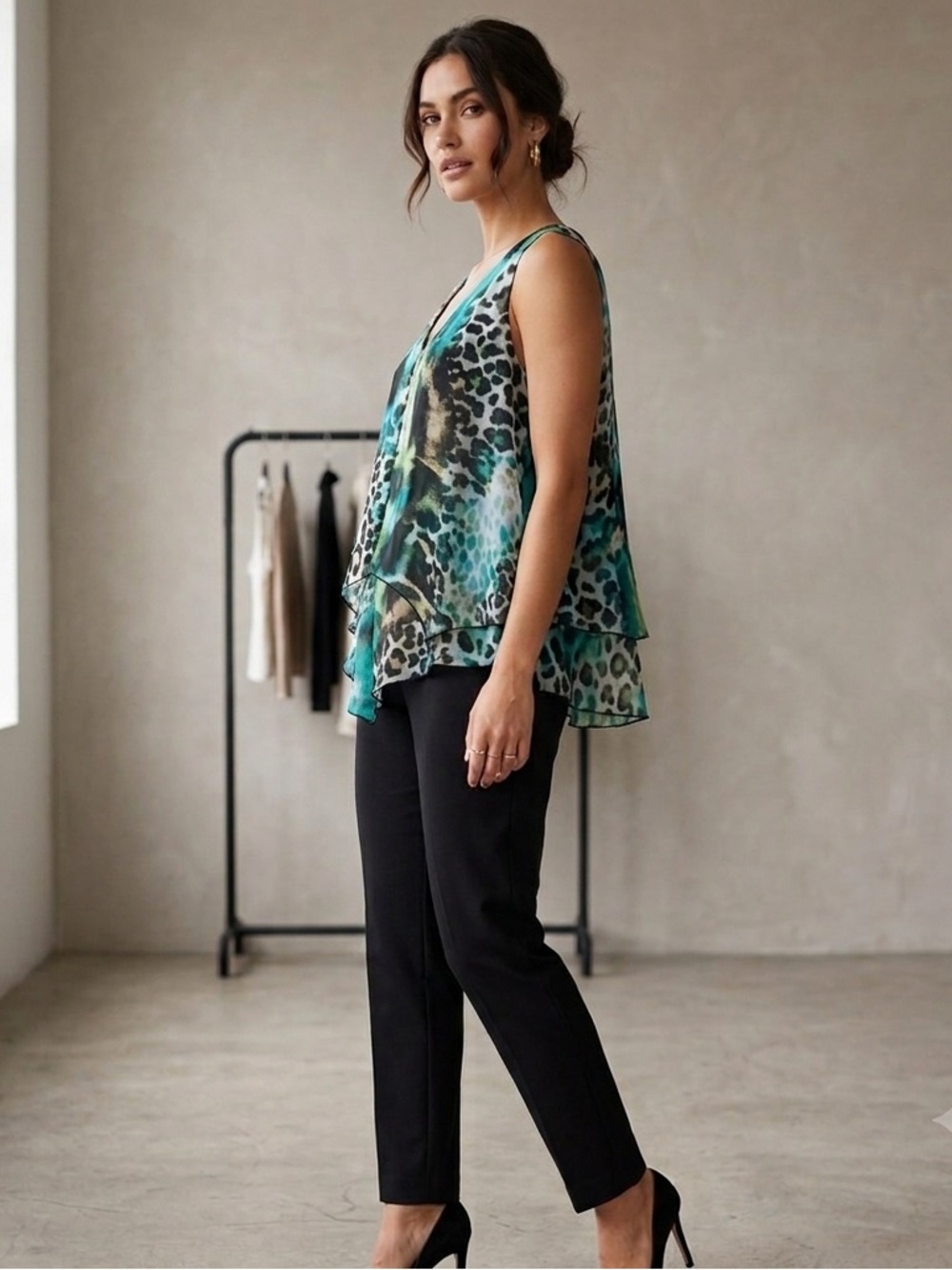 KAY CELINE Teal Emerald Animal Print Tiered Tank Top - Size M